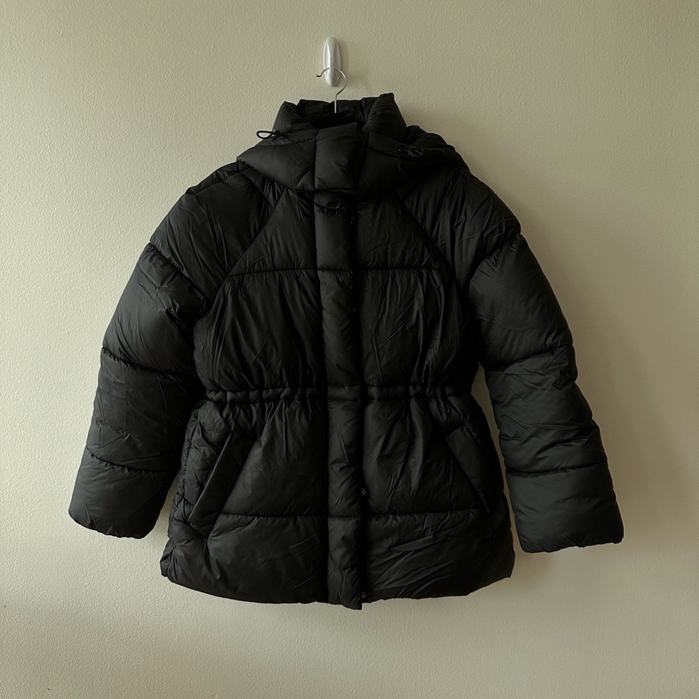 Black hourglass oversized puffer from h&m